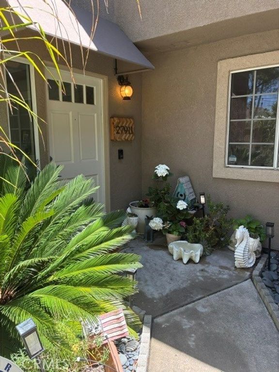 27911 Freeport, Mission Viejo, CA 92692