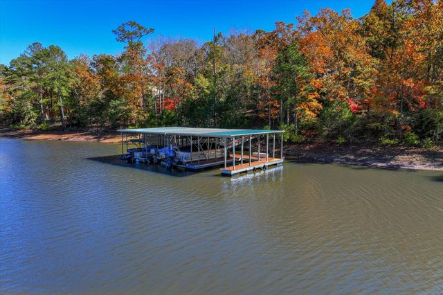 212 Pirates Cove, Mccormick, SC 29835