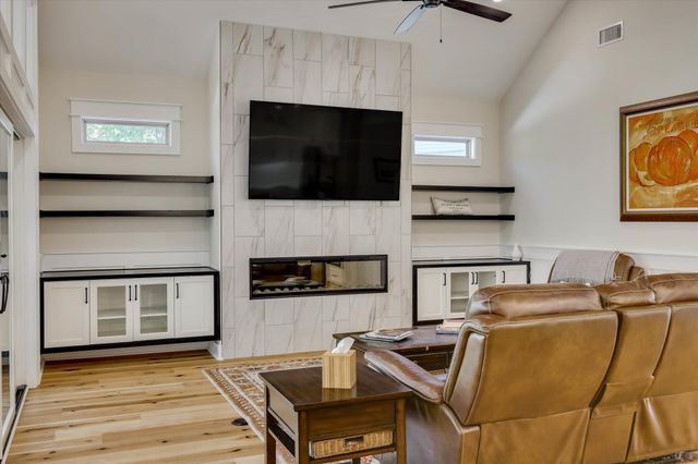 212 Pirates Cove, Mccormick, SC 29835