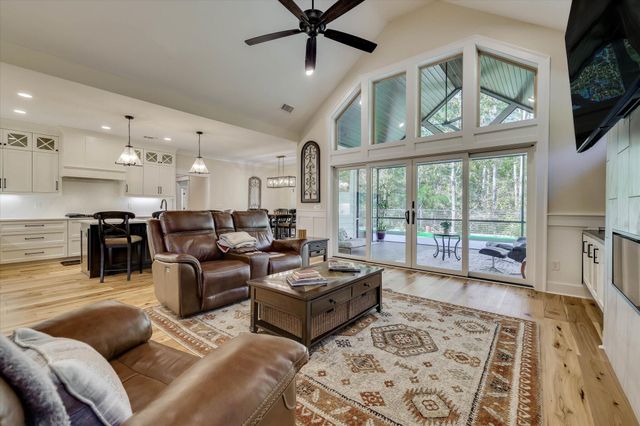 212 Pirates Cove, Mccormick, SC 29835