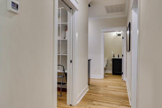 212 Pirates Cove, Mccormick, SC 29835