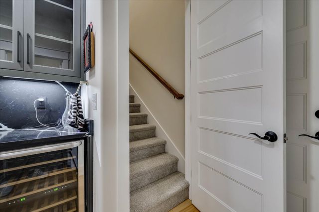 212 Pirates Cove, Mccormick, SC 29835