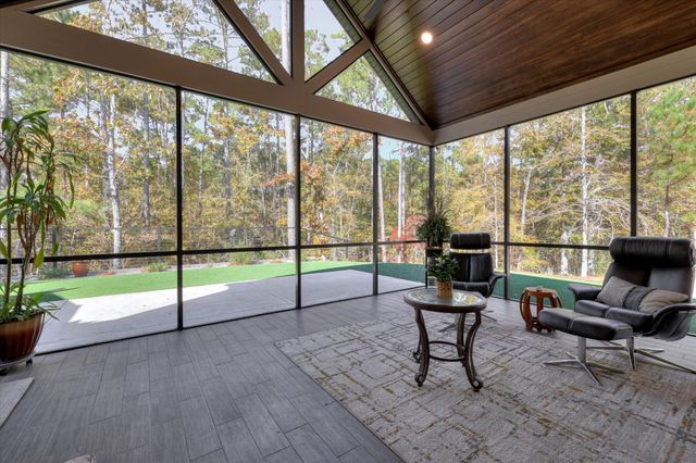 212 Pirates Cove, Mccormick, SC 29835