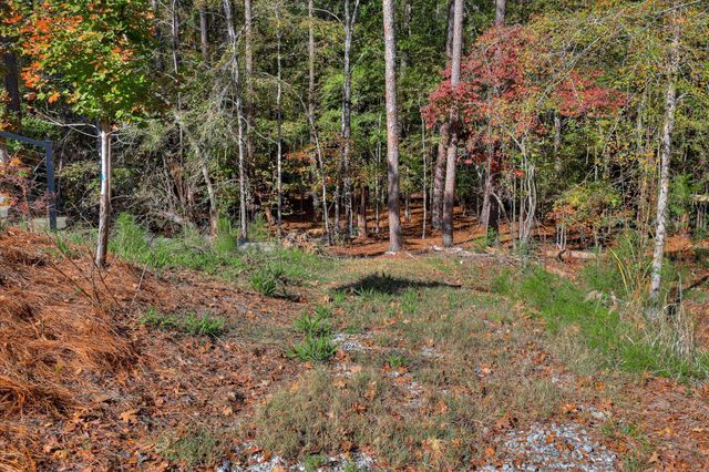 212 Pirates Cove, Mccormick, SC 29835