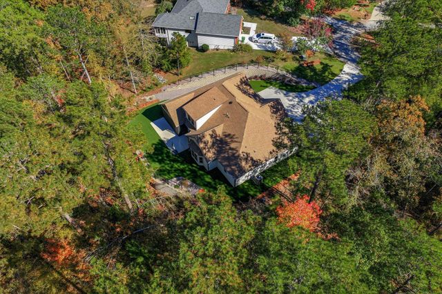 212 Pirates Cove, Mccormick, SC 29835