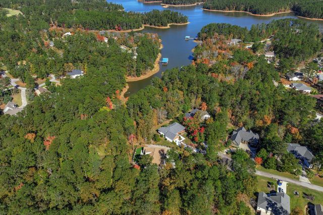 212 Pirates Cove, Mccormick, SC 29835