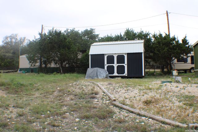 1824 Live Oak Dr, Canyon Lake, TX 78133