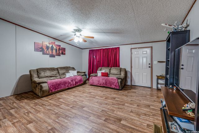 1824 Live Oak Dr, Canyon Lake, TX 78133