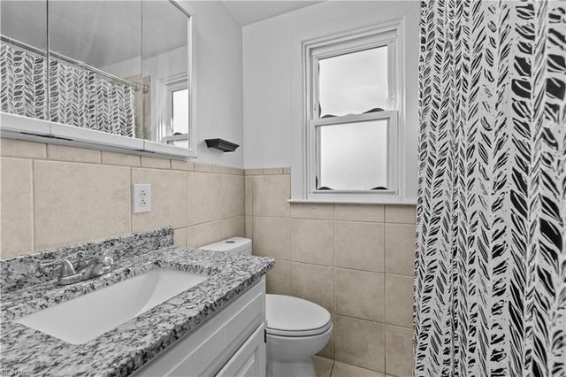 200 Velva DR, Chesapeake, VA 23325