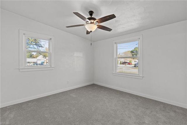 200 Velva DR, Chesapeake, VA 23325