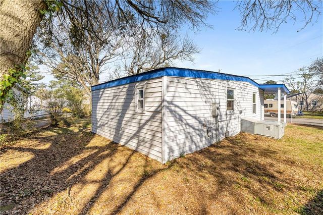 200 Velva DR, Chesapeake, VA 23325