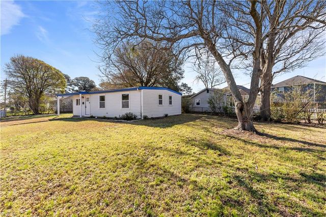 200 Velva DR, Chesapeake, VA 23325