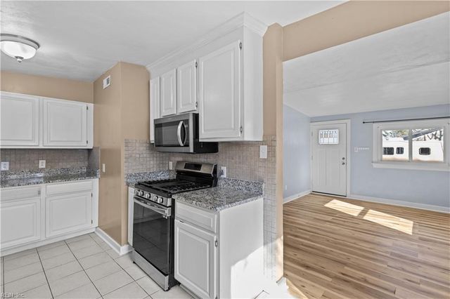 200 Velva DR, Chesapeake, VA 23325