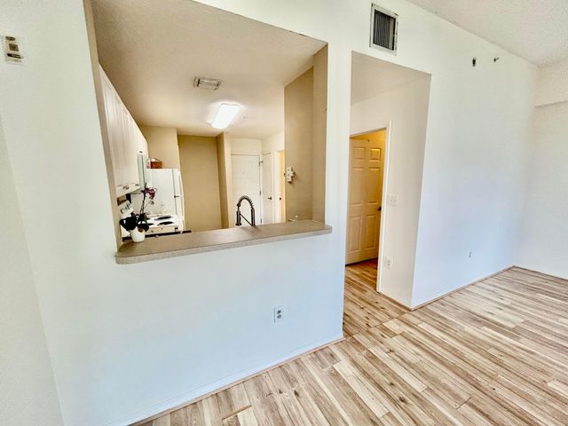 1209 MAIN Street 307, Jupiter, FL 33458