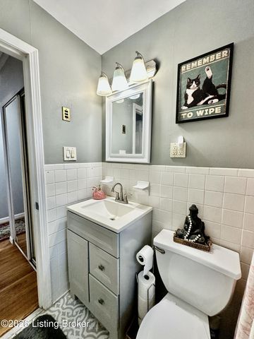 1815 Roosevelt Ave, Louisville, KY 40242