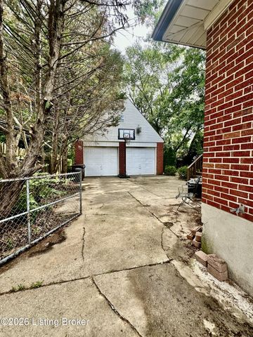 1815 Roosevelt Ave, Louisville, KY 40242