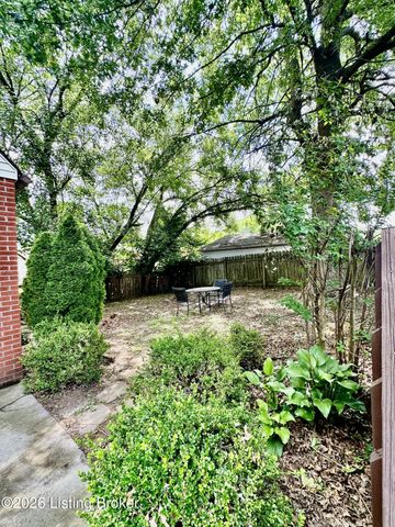 1815 Roosevelt Ave, Louisville, KY 40242