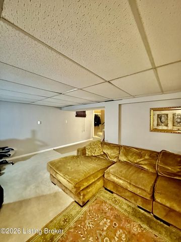1815 Roosevelt Ave, Louisville, KY 40242