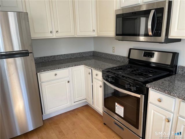 50 Mencel Circle C, Bridgeport, CT 06610