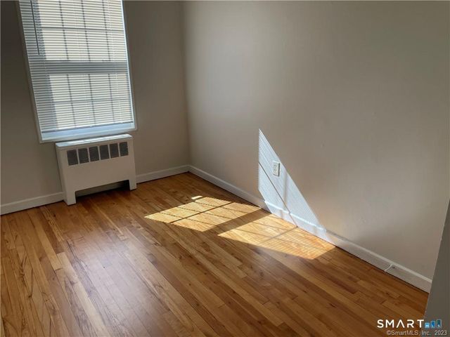 50 Mencel Circle C, Bridgeport, CT 06610