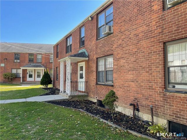 50 Mencel Circle C, Bridgeport, CT 06610