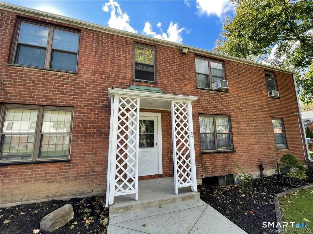 50 Mencel Circle C, Bridgeport, CT 06610