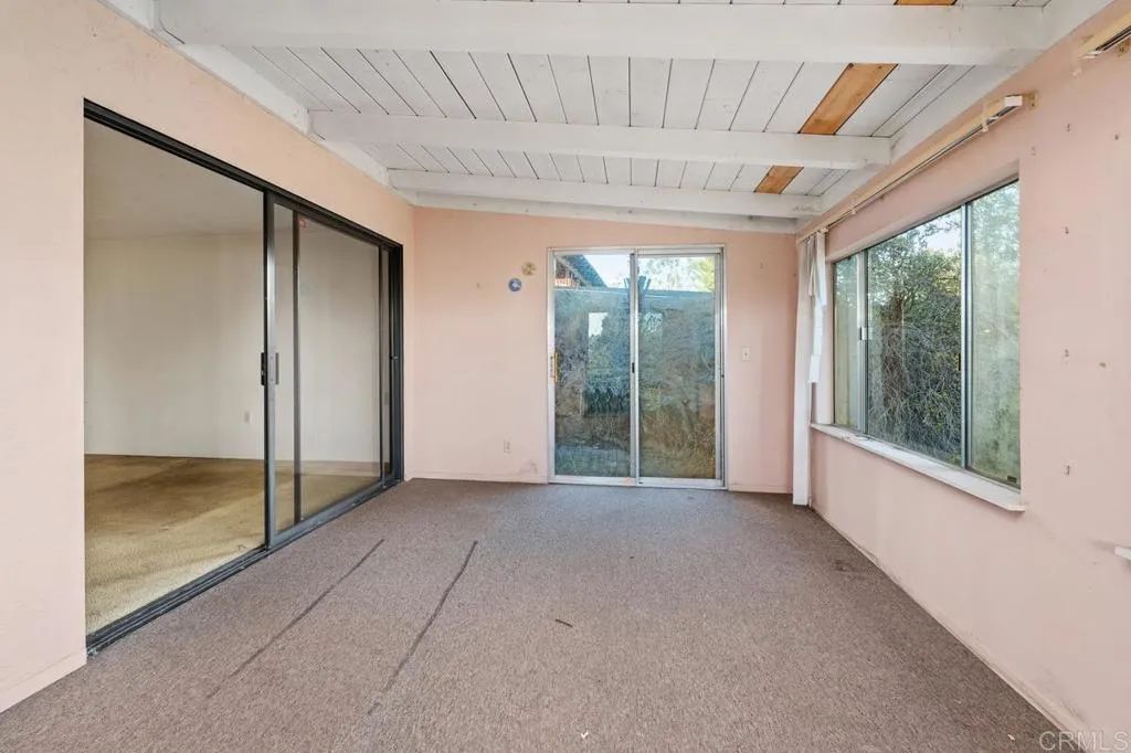 3810 Kenwood Dr, Spring Valley, CA 91977