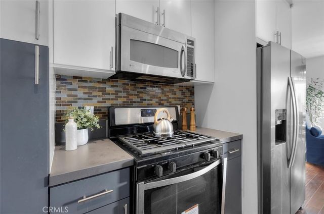 1914 Corinth Avenue 201, Los Angeles, CA 90025