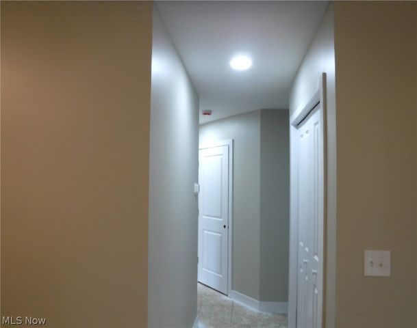 16298 Weathervane Drive, Middlefield, OH 44062