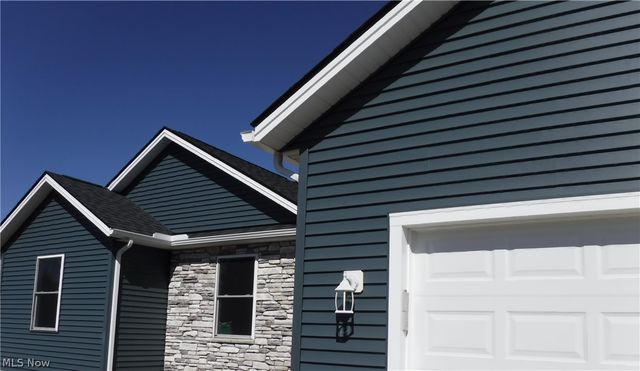 16298 Weathervane Drive, Middlefield, OH 44062