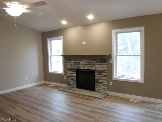 16298 Weathervane Drive, Middlefield, OH 44062