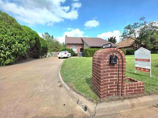 2311 NE Kingsbriar, Lawton, OK 73507