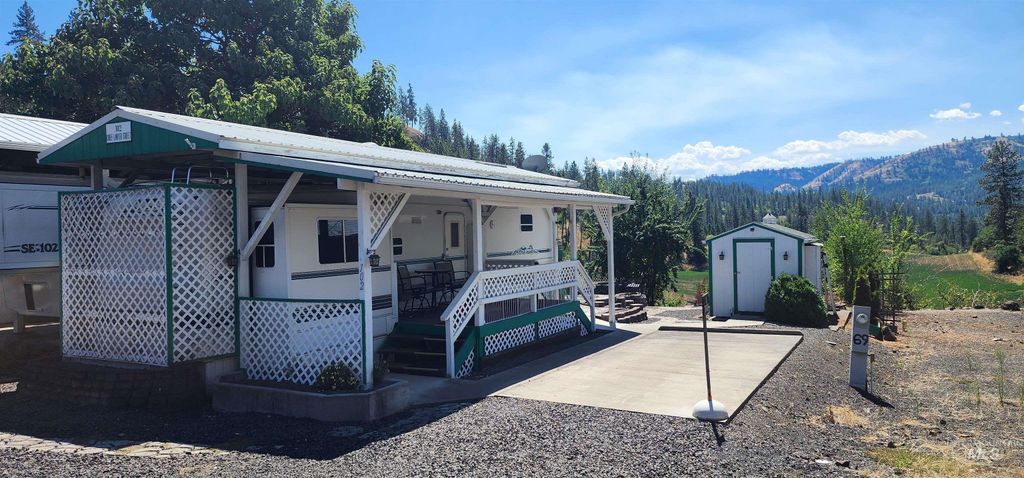 102 Chief Lawyer St, Kamiah, ID 83536