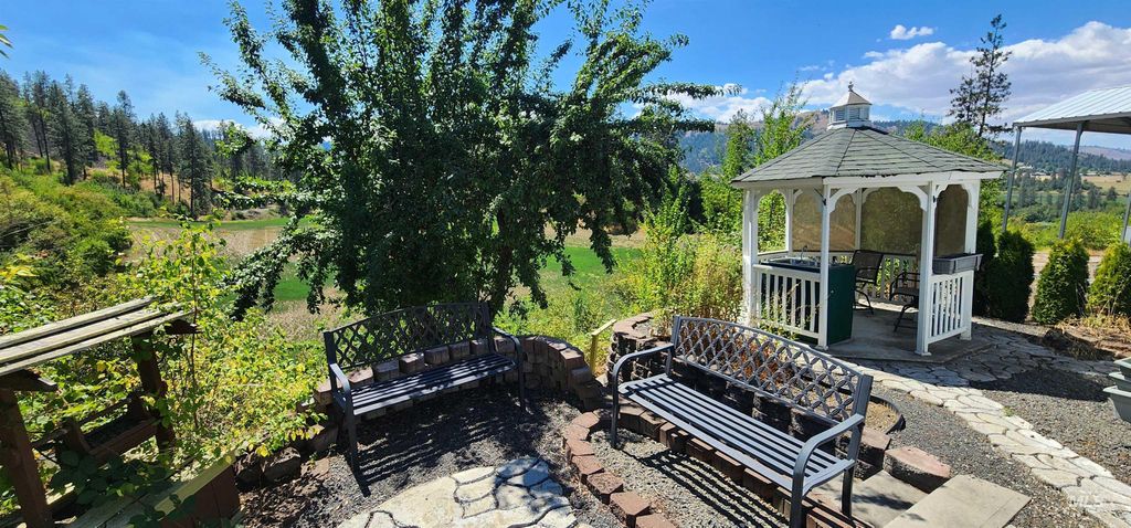 102 Chief Lawyer St, Kamiah, ID 83536 photo 5