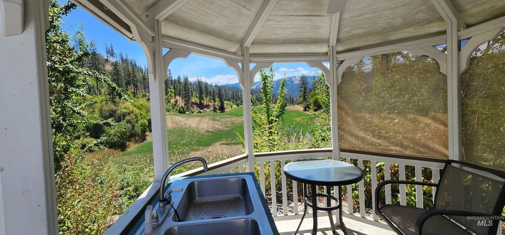 102 Chief Lawyer St, Kamiah, ID 83536 photo 8