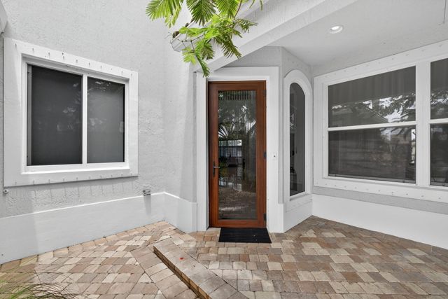 11587 MANATEE BAY Lane, Wellington, FL 33449