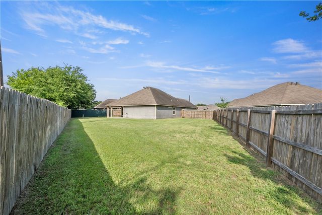 2530 Elkhorn Trail, Bryan, TX 77803