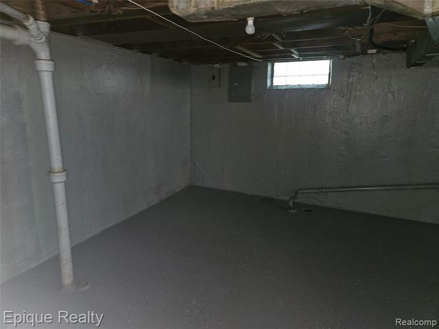 6166 Farmbrook Street, Detroit, MI 48224