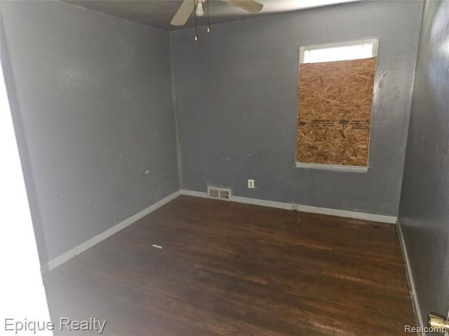 6166 Farmbrook Street, Detroit, MI 48224