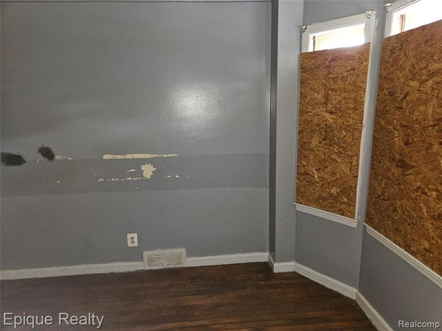 6166 Farmbrook Street, Detroit, MI 48224
