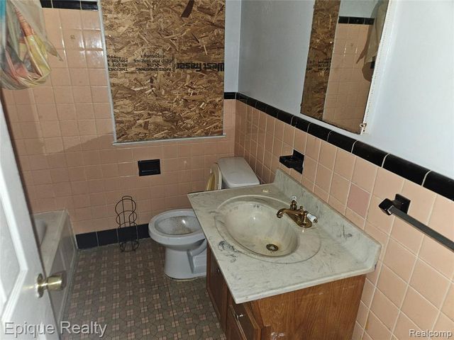 6166 Farmbrook Street, Detroit, MI 48224