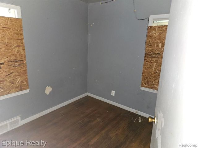 6166 Farmbrook Street, Detroit, MI 48224