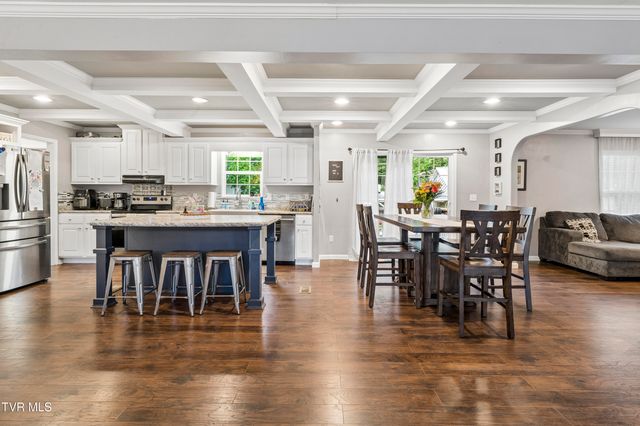 117 Lincoln Street, Unicoi, TN 37692