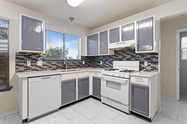 161 Prairie Verbena DR, Kyle, TX 78640