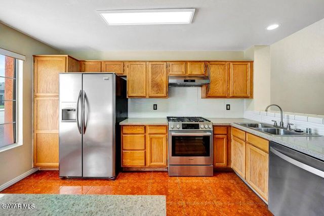 2611 Redington Street, Palmdale, CA 93551