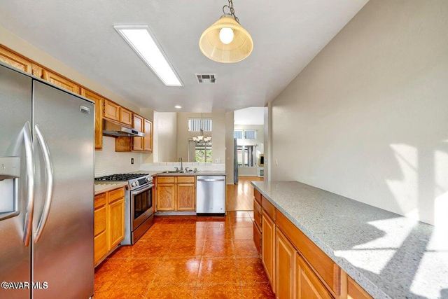 2611 Redington Street, Palmdale, CA 93551