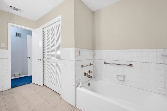 205 N Union Street, Whitesboro, TX 76273