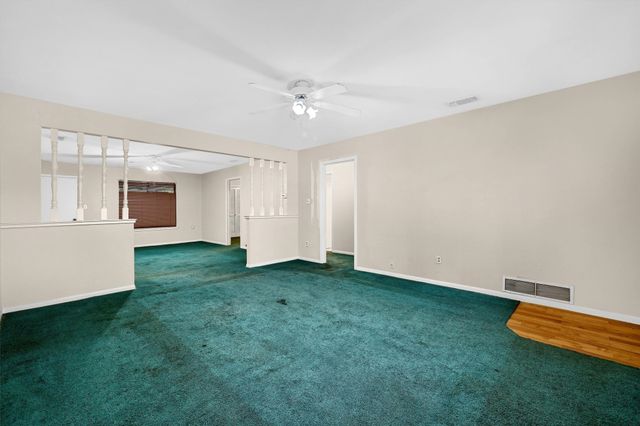 205 N Union Street, Whitesboro, TX 76273