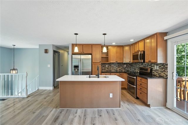 6045 Pine Glen Lane, Dayton, OH 45424