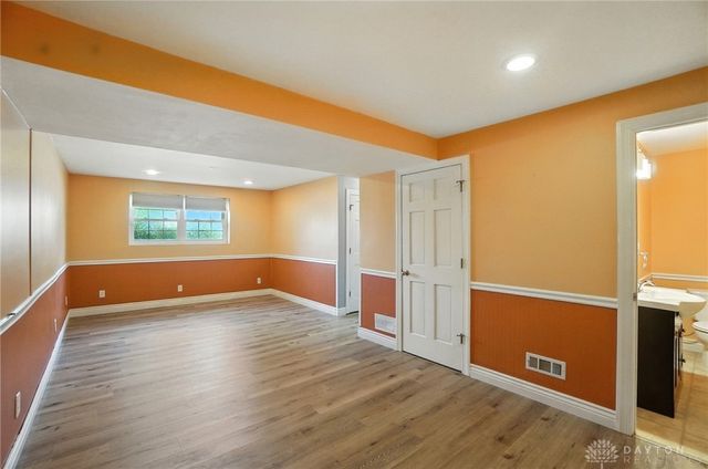6045 Pine Glen Lane, Dayton, OH 45424